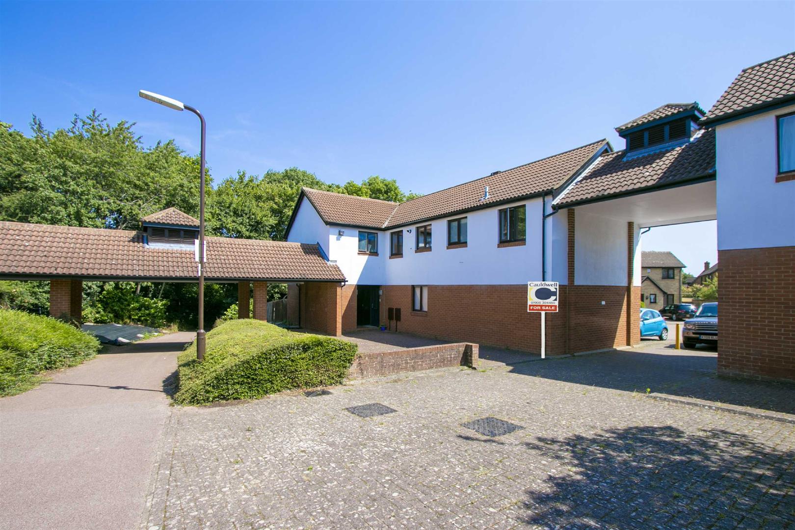 1 bed property in Blackwood Crescent, Milton Keynes